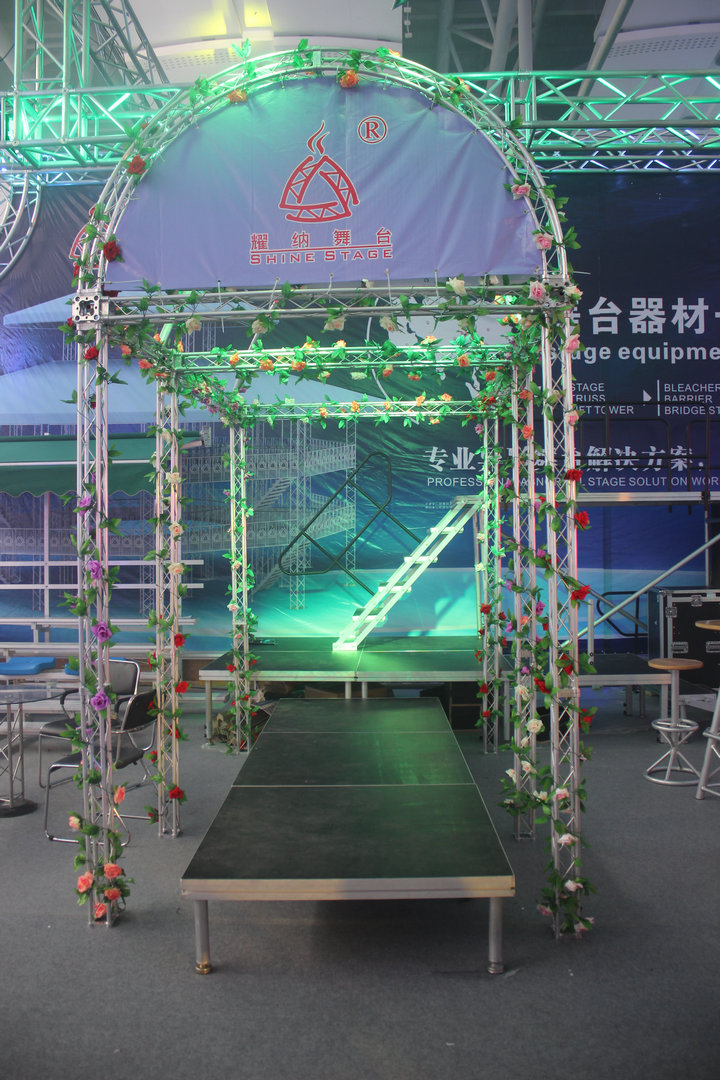 鋁合金舞臺桁架