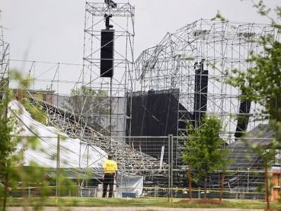 如何保證舞臺桁架搭建比較安全？